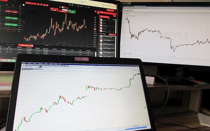 Bolsa de Lisboa pintada de ‘vermelho’. Sonae, EDP e BCP contrariam pessimismo