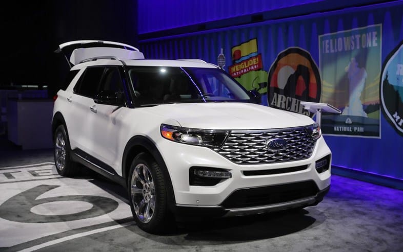 Salão automóvel de Detroit acelera nos SUV’s grandes e trava nos elétricos