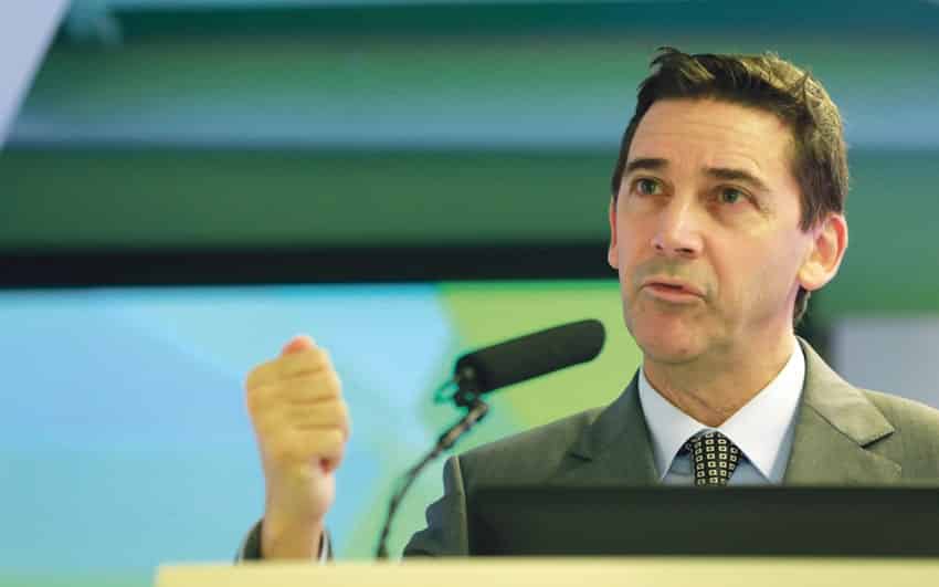 Cheque para comprar carro elétrico sobe 33% para 3 mil euros