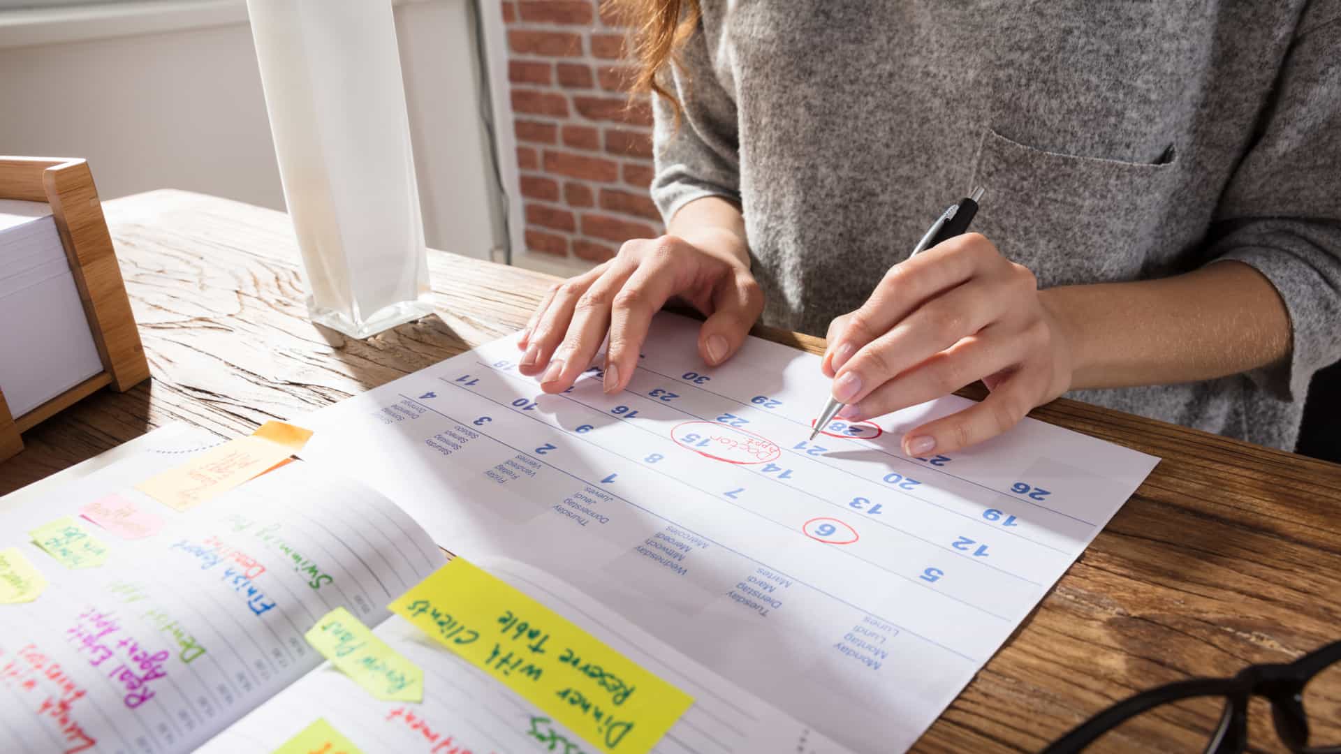 Tome nota: Cinco coisas que deve saber para começar o seu dia