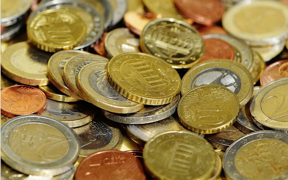 Euro sobe após publicação de números da inflação nos EUA