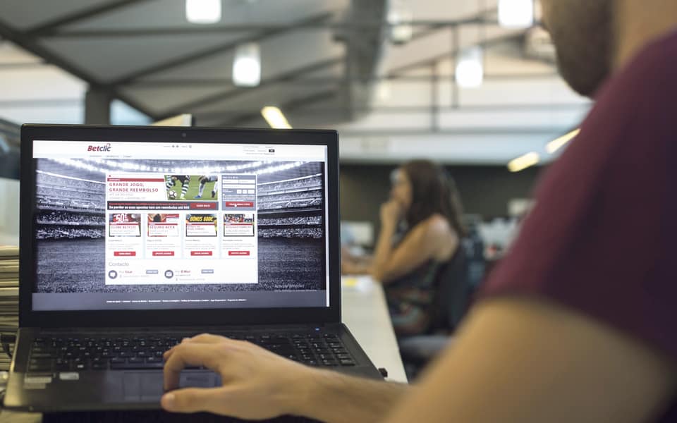 Portugal tem entre 400 a 600 mil jogadores ‘online’