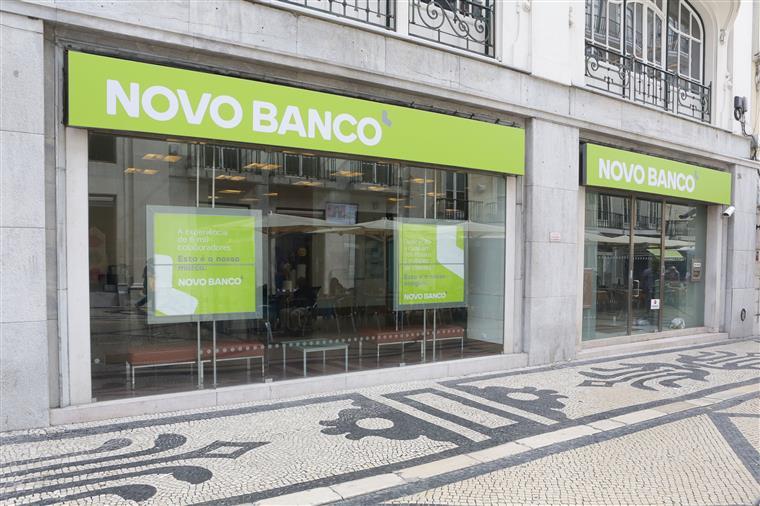 Novo Banco. Balcões reabrem à hora do almoço