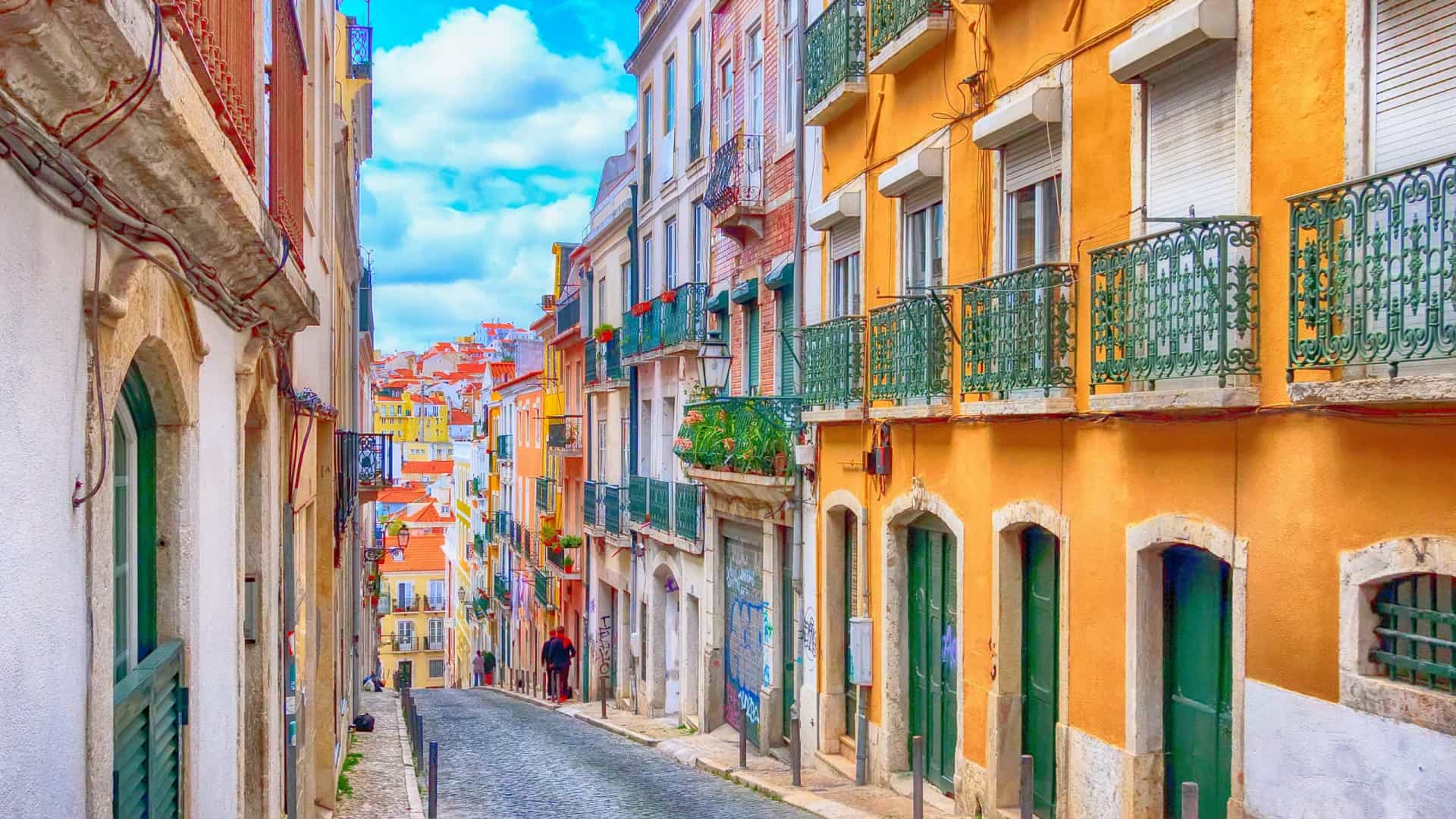 "Perdas no setor turístico" podem ser superiores a 50%, admite o Governo