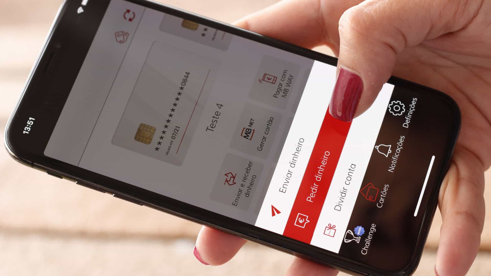 Deco elogia fim de comissões bancárias mas deixa alerta