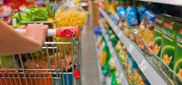 Dicas para conseguir poupar no supermercado