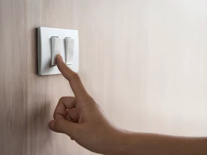 Mercado regulado ou mercado livre de eletricidade?